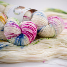 Lade das Bild in den Galerie-Viewer, Confetti