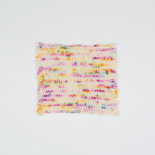 Lade das Bild in den Galerie-Viewer, Confetti