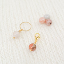 Lade das Bild in den Galerie-Viewer, Kirschblütenjaspis, Maschenmarkierer