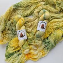 Lade das Bild in den Galerie-Viewer, Wunschfärbung
