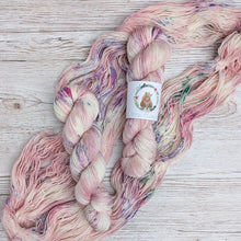 Lade das Bild in den Galerie-Viewer, Wunschfärbung
