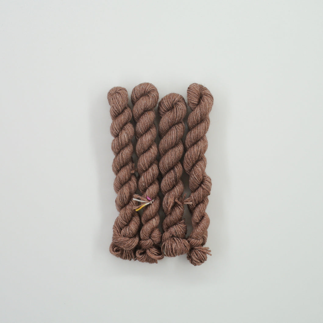 Chestnut, Mini